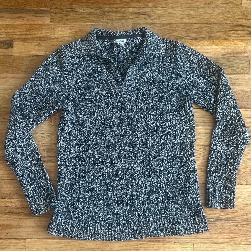 L.L. Bean Women’s Black and White V-Neck Collared Cable Knit Sweater Cottagecore